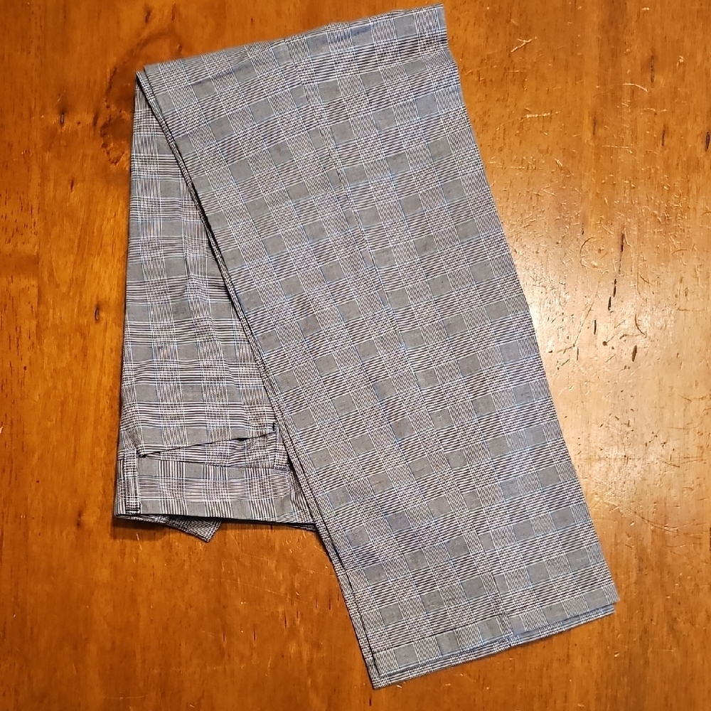 Dockers Women's Plaid Metro Pants - Picture 10 of 13